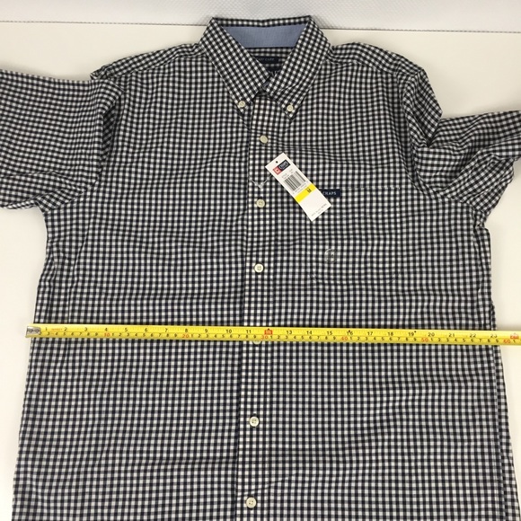 Chaps NWT Men’s Long Sleeve Button Up Shirt Size M - Picture 3 of 8